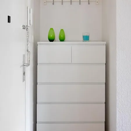 Apartment Wersten Nahe Uni & Uniklinik, Neue Mobel & Bad, Kochnische Dusseldorf